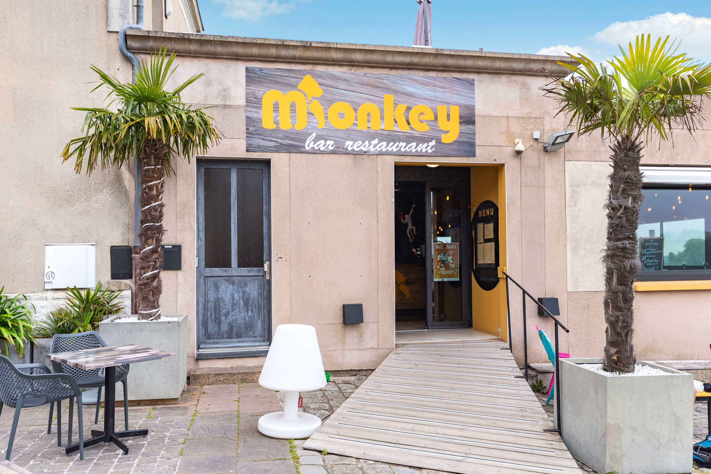 LE MONKEY BAR©