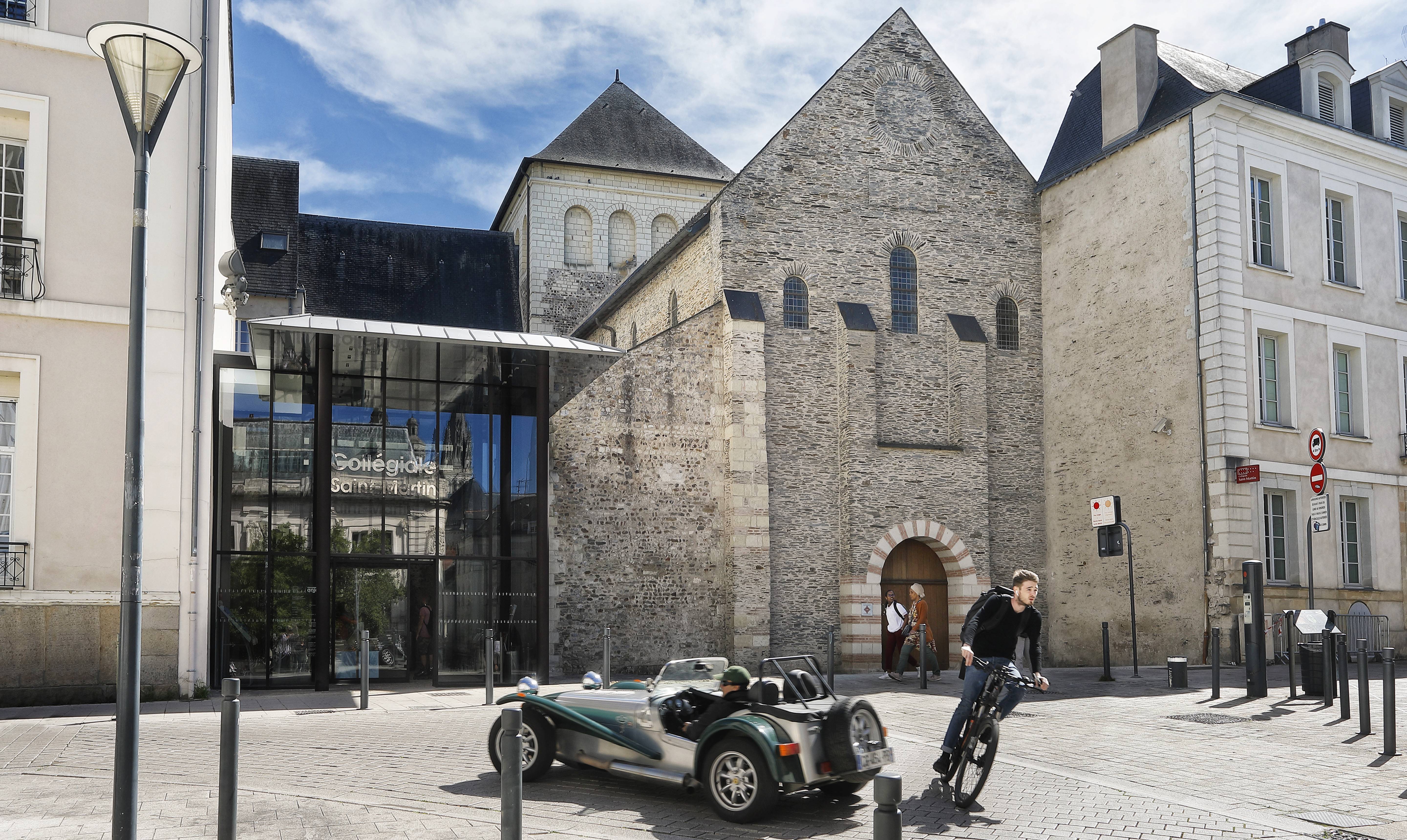 COLLÉGIALE SAINT-MARTIN©