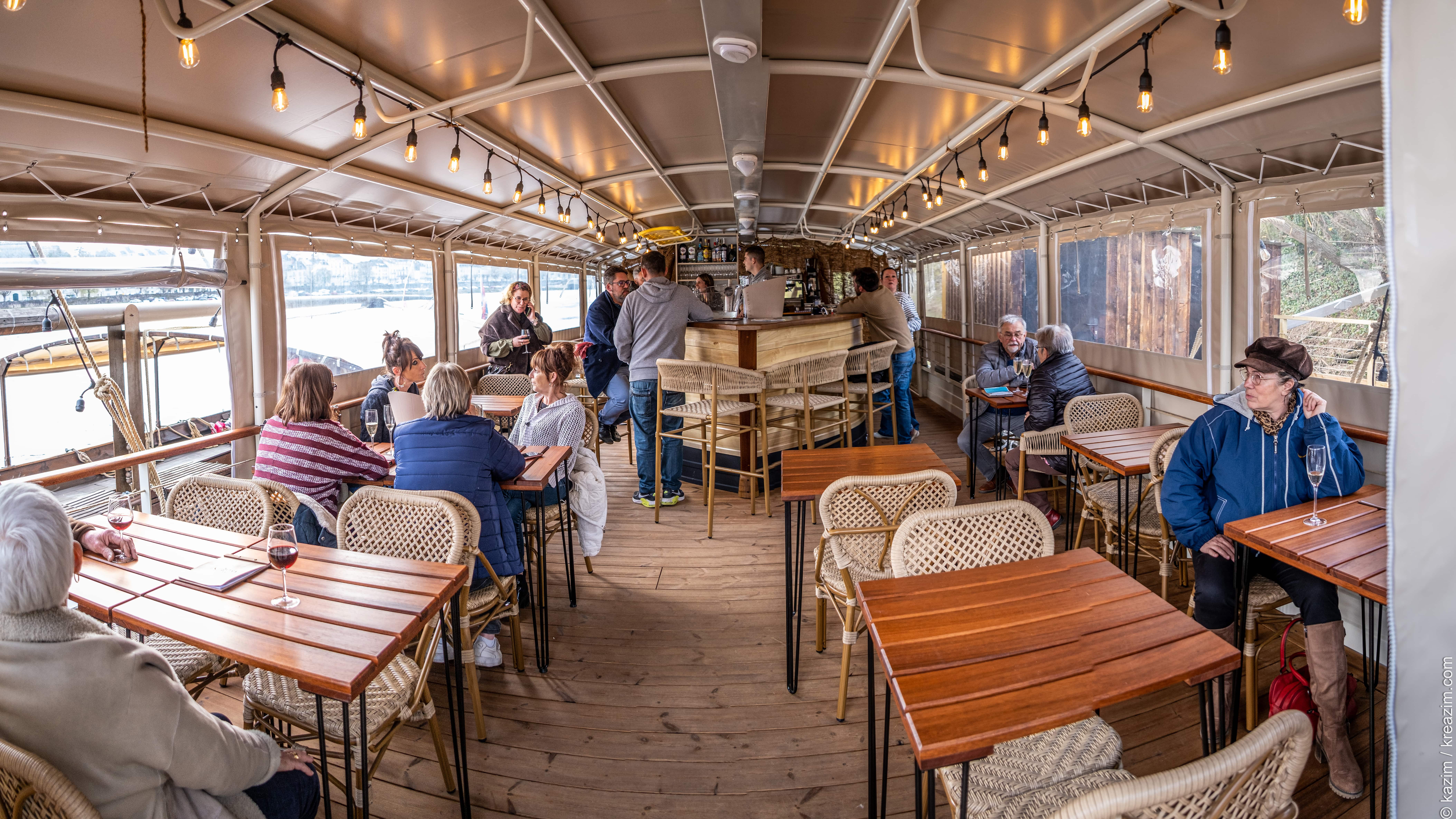 Bateau bar restaurant L’Offard©