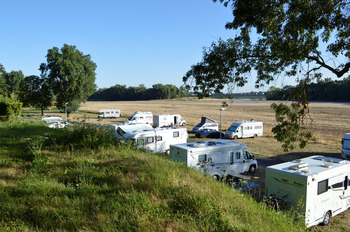 AIRE CAMPING-CARS DE CUNAULT©
