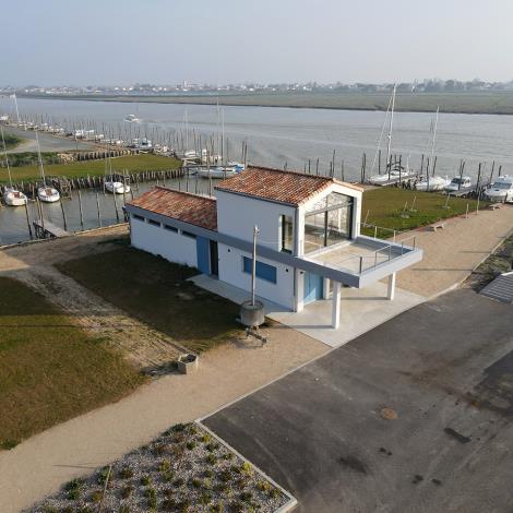 Capitainerie du port